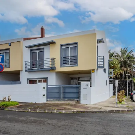 Guestready - Casa Santa Maria Ponta Delgada